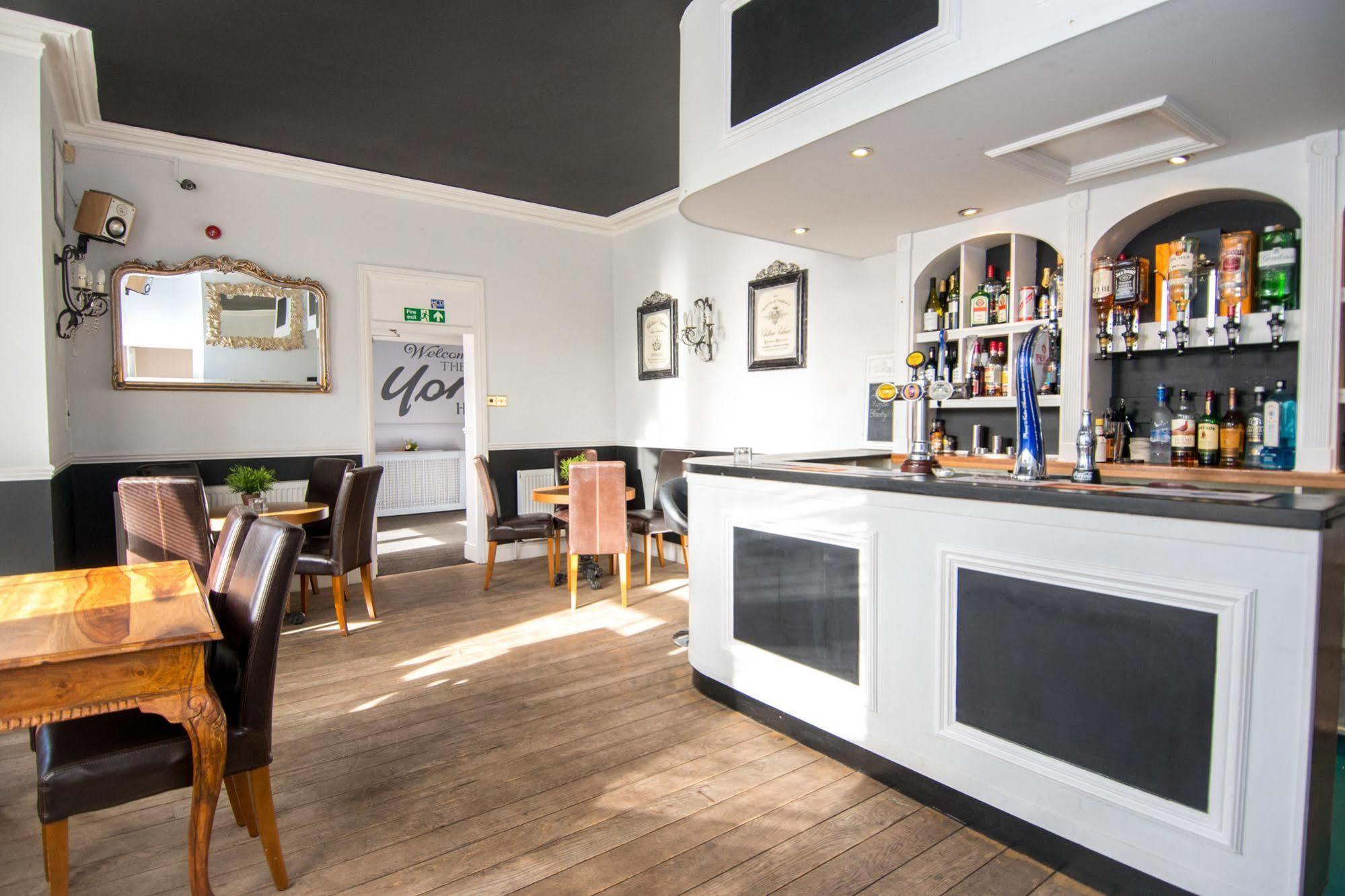 וולברהאמפטון The York Hotel מראה חיצוני תמונה