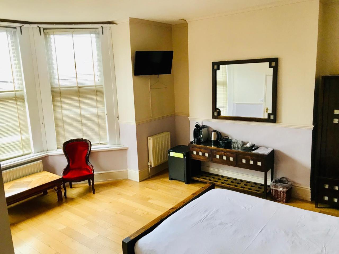 וולברהאמפטון The York Hotel מראה חיצוני תמונה